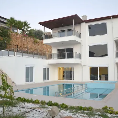 Nieuwe Duplex Met 6 Slaapkamers En Twee Woonkamers Plus Kinderbad Villa *