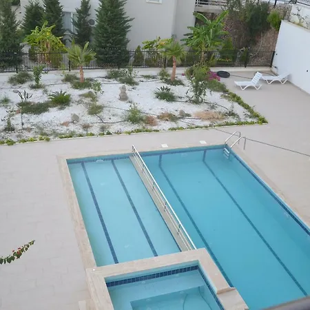Villa Nieuwe Duplex Met 6 Slaapkamers En Twee Woonkamers Plus Kinderbad Kargıcak
